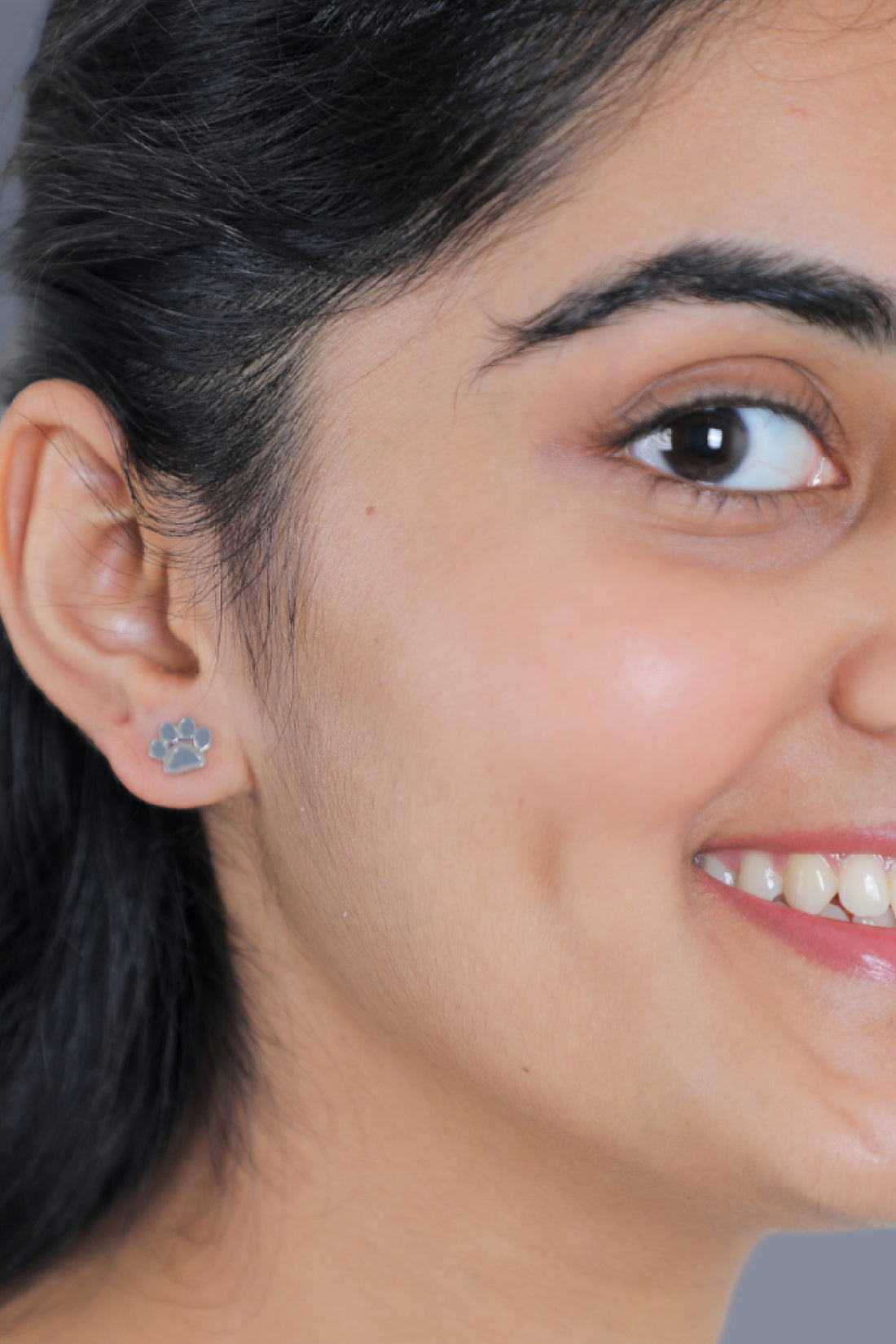 Wild Earrings - Grey Paw